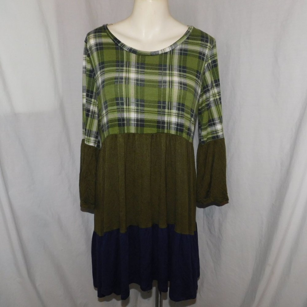 Celeste Tunic Top Size 1X Bell Sleeves